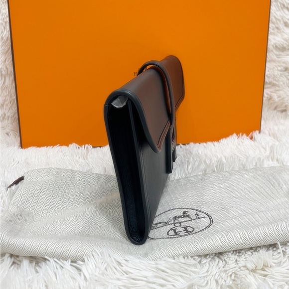 Authentic Hermes Jige elan 29 Clutch in Black Swift calfskin leather. - Picture 4 of 13